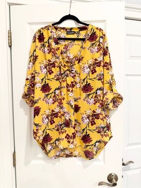Women’s Yellow Floral Lace-Up V-Neck Tunic Size XXL